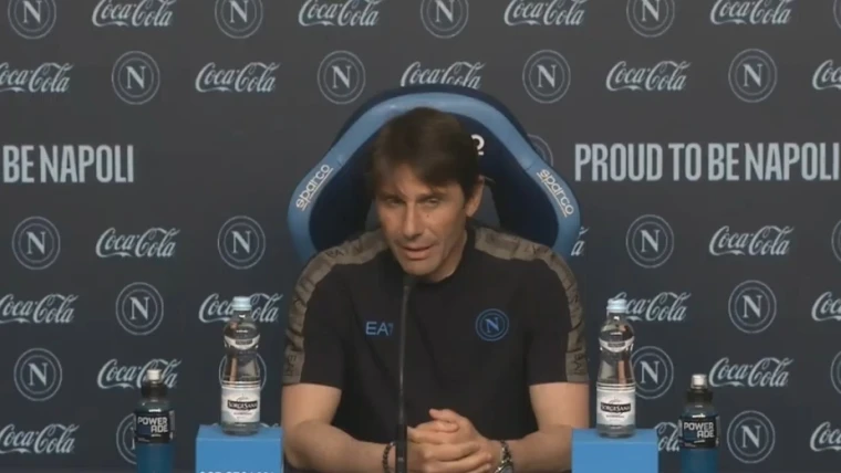 Napoli, Conte: "Siamo lì, nulla è normale in questo momento. Bisogna essere bravi a gestire le incognite"