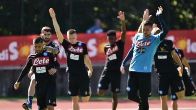 Il Napoli in campo con la VAR