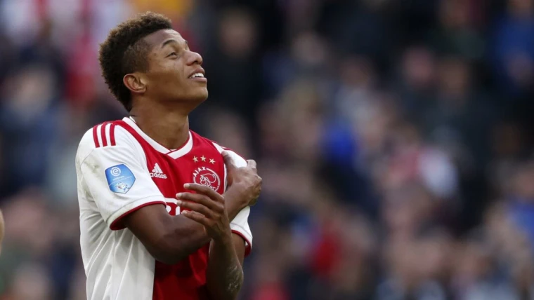 Benfica, l’allenatore: “Neres? Non so se le parti abbiano già un accordo e non posso entrare nei dettagli…”