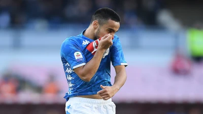 Napoli, Ounas via solo in prestito: il Cagliari ci prova