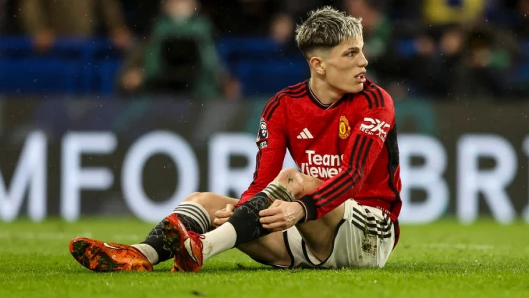 La Fiorentina insidia la Roma per Garnacho: è derby sul mercato