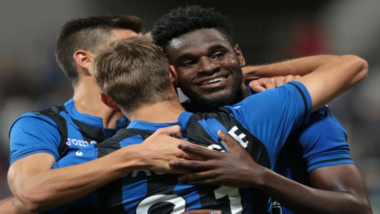 Il Napoli sta preparando il primo colpo di mercato, si tratterebbe di Castagne: i dettagli