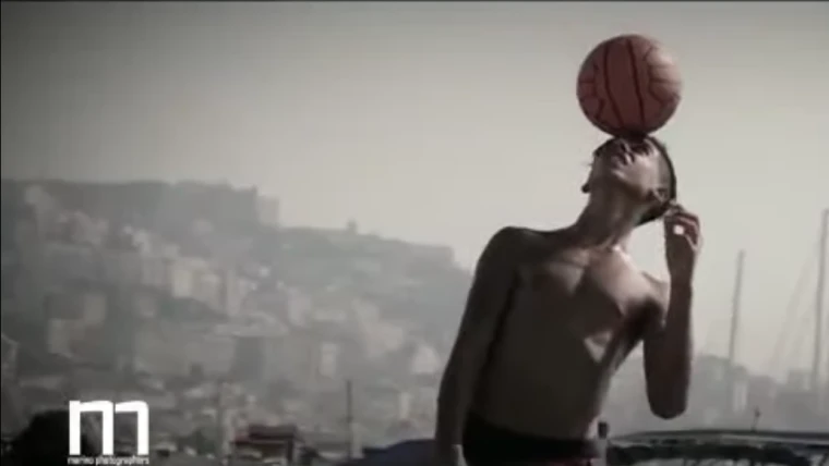VIDEO - Il Napoli, la passione che non conosce distrazioni...