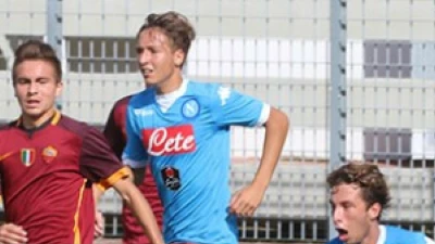 Quando il fair play prevale: esemplare gesto del portiere Giuliani in Napoli-Roma