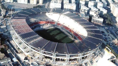 Stadio San Paolo: il credito sportivo congela il mutuo, stop al restyling