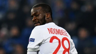 Calciomercato Genoa, Ndombele dubbioso: non solo Van de Beek come alternativa