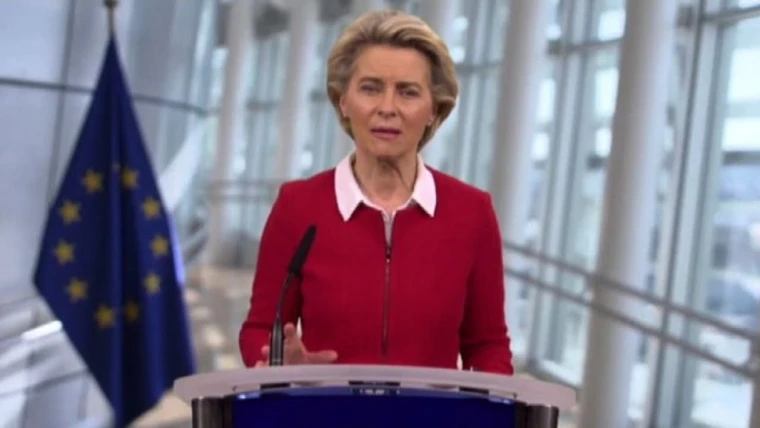 Coronavirus, von der Leyen: "Questo mese proposta per i pass verdi digitali"