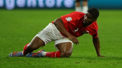 Salta il rinnovo di Danso al Lens: il calciatore vuole il Napoli, ma il club francese…
