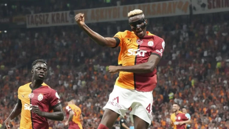 Futuro Osimhen: un bivio tra Istanbul e Napoli, i dettagli