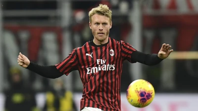 Sky - Tegola Milan, stop Kjaer: lesione di primo grado alla gamba destra