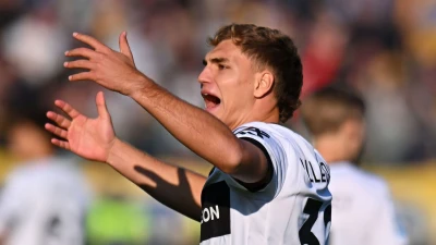Serie A, l'anticipo: Lecce spreca e il Parma ne approfitta. Al Via del Mare finisce 1-2