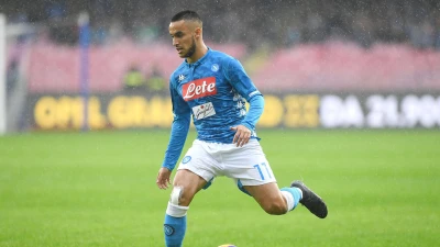 FOTO - Ounas a cena col suo entourage: indizio di mercato?