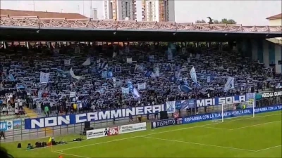 Coronavirus - Spal, il messaggio delle curva ovest alla Figc: "Il calcio è della gente, ed è giusto che il calcio ne rispetti i problemi. Ci si fermi"
