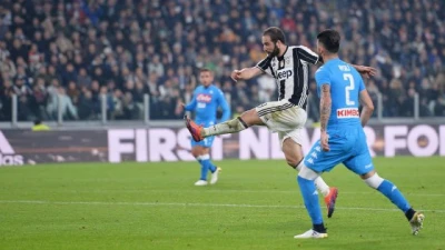Napoli, il legale: "Higuain pagherà una cifra record, che rivincita per De Laurentiis"