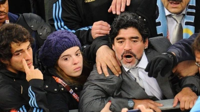 Maradona, la figlia Dalma attacca De Laurentiis. Il motivo
