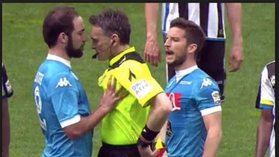 Udinese-Napoli, quando Higuain fu espulso per la rabbia di aver perso lo scudetto - VIDEO