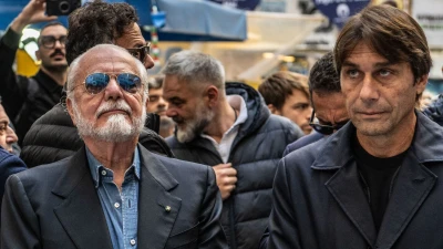 Repubblica - Napoli, De Laurentiis si aspetta che Conte risollevi la squadra