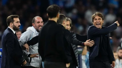 Napoli, Conte evita la squalifica dopo l’insulto a Manganiello: patteggiamento e multa devoluta in beneficenza