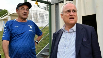 Lazio, Sarri replica a Lotito: "Io blocco il mercato? Non ne sapevo nulla"