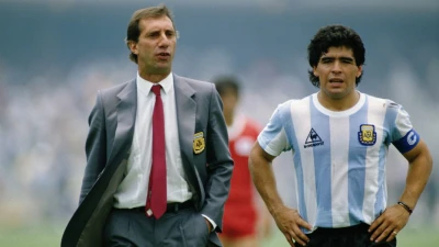 Maradona, Javier Zanetti ricorda Diego: "Un idolo, giocavamo a calcio sperando di..."
