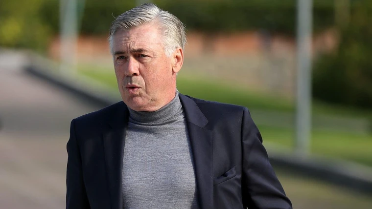 A Capri la cena per il compleanno di Ancelotti, presenti Gattuso e la famiglia De Laurentiis: i retroscena
