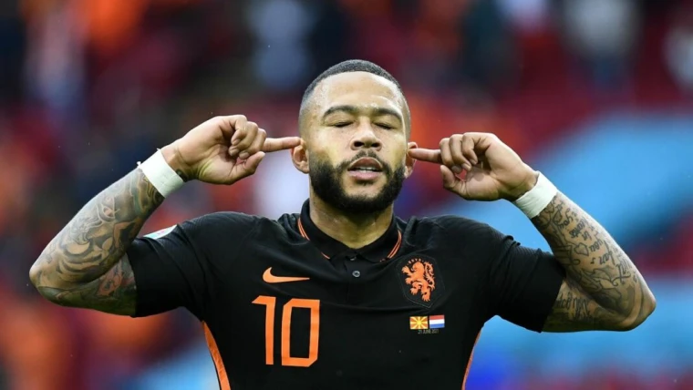 Svincolati, Depay firma con i brasiliani del Corinthians: era libero da giugno
