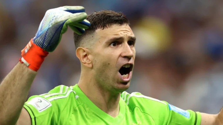 Juventus, incontro per Dibu Martínez: c’è l’intesa con il portiere, ora si tratta con l’Aston Villa