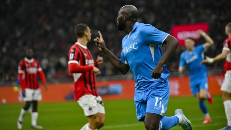 Napoli, Lukaku lascia il ritiro del Belgio e torna da Conte: "C'è un accordo con Tedesco"
