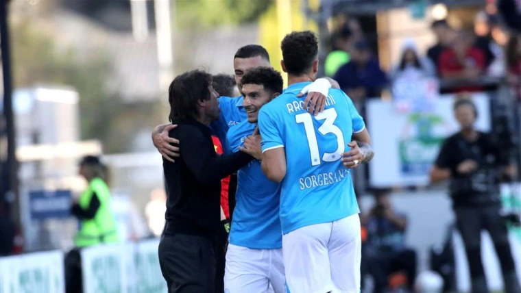 Napoli, senti Conte: "Stiamo andando troppo veloce ma nessuno vuole fermarsi"