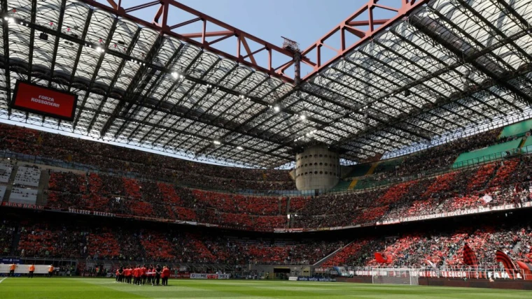 Calciomercato Milan, i rossoneri ripartono da Sesko: affare da più di 50 milioni