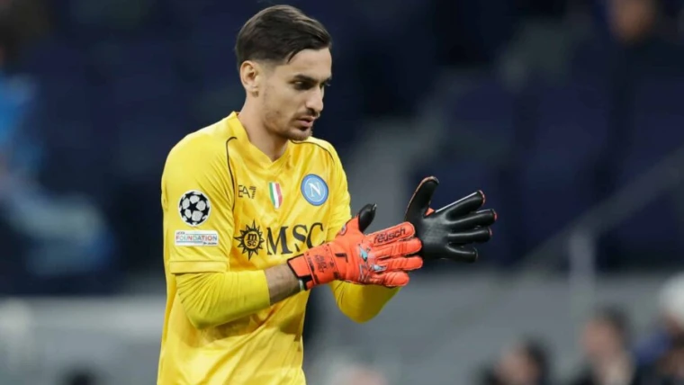 Gazzetta- Mercato Napoli: i due nomi per la panchina sono Conte e Italiano! Meret può andare via…