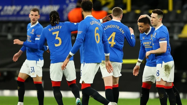 Napoli-Rangers, polemiche della squadra scozzese: duro attacco della società
