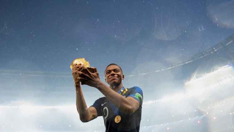 PSG, Mbappé vicino al rinnovo: ecco il clamoroso contratto