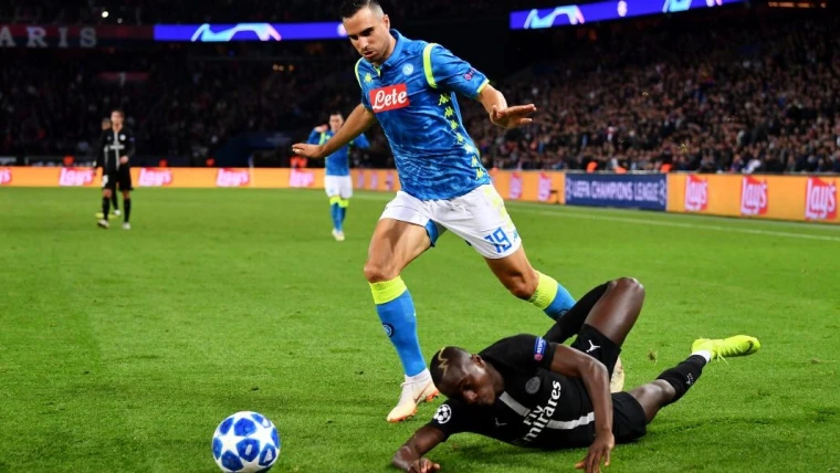 CdM - L'entourage di Maksimovic blocca il rinnovo: il Napoli si guarda intorno