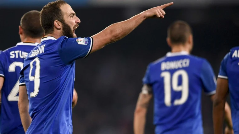 VIDEO - De Laurentiis contro Higuain: "I tifosi del Napoli non sono stupidi"