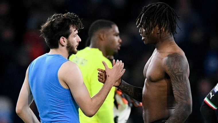 Milan, il futuro di Leao resta un rebus: possibile scenario alla Osimhen